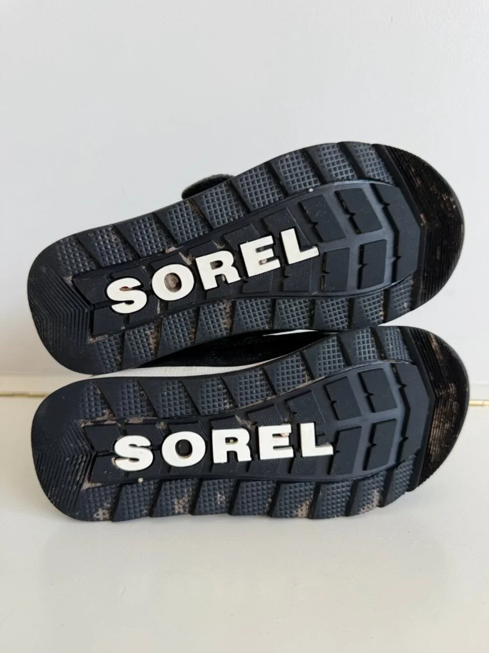 SOREL Whitney II Strap Waterproof Winter Snow Boots Kids Size 12 Black